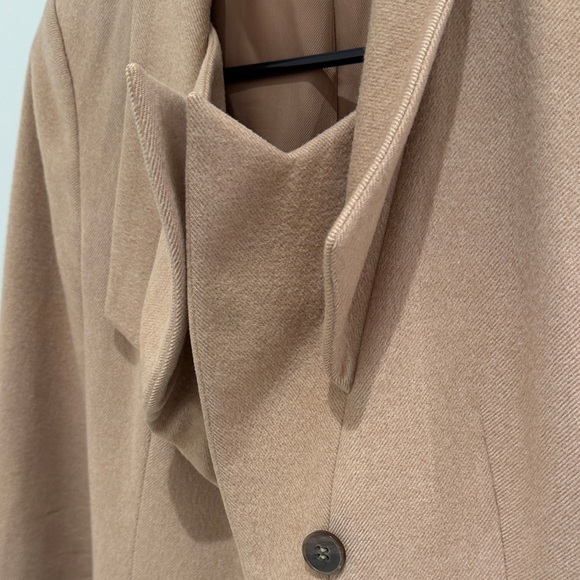 Hugo Boss Coat with Ruffle Detail - Picture 4 of 8